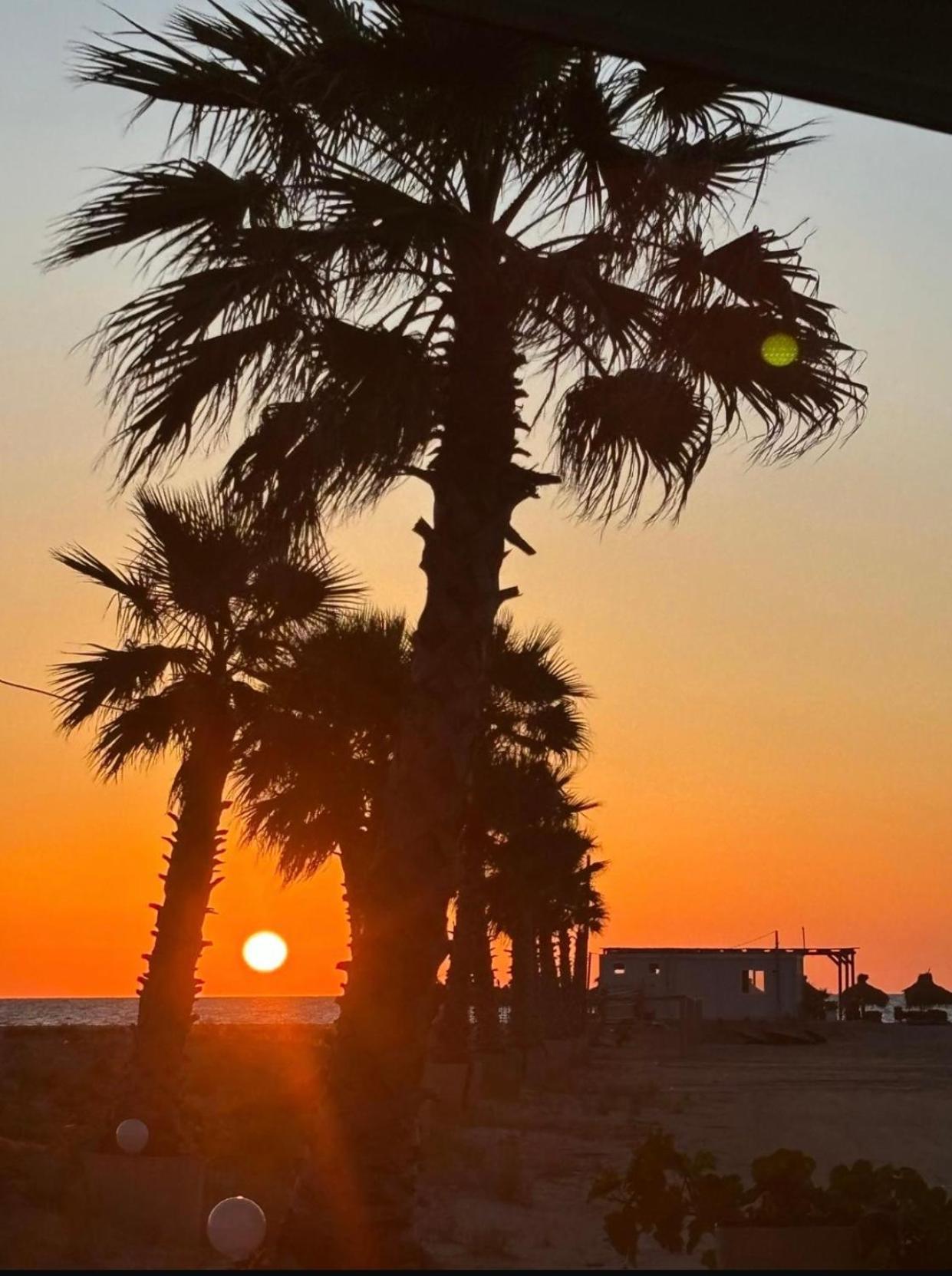 Saint Tropez Durres Hotel Bisht Kamez Kültér fotó